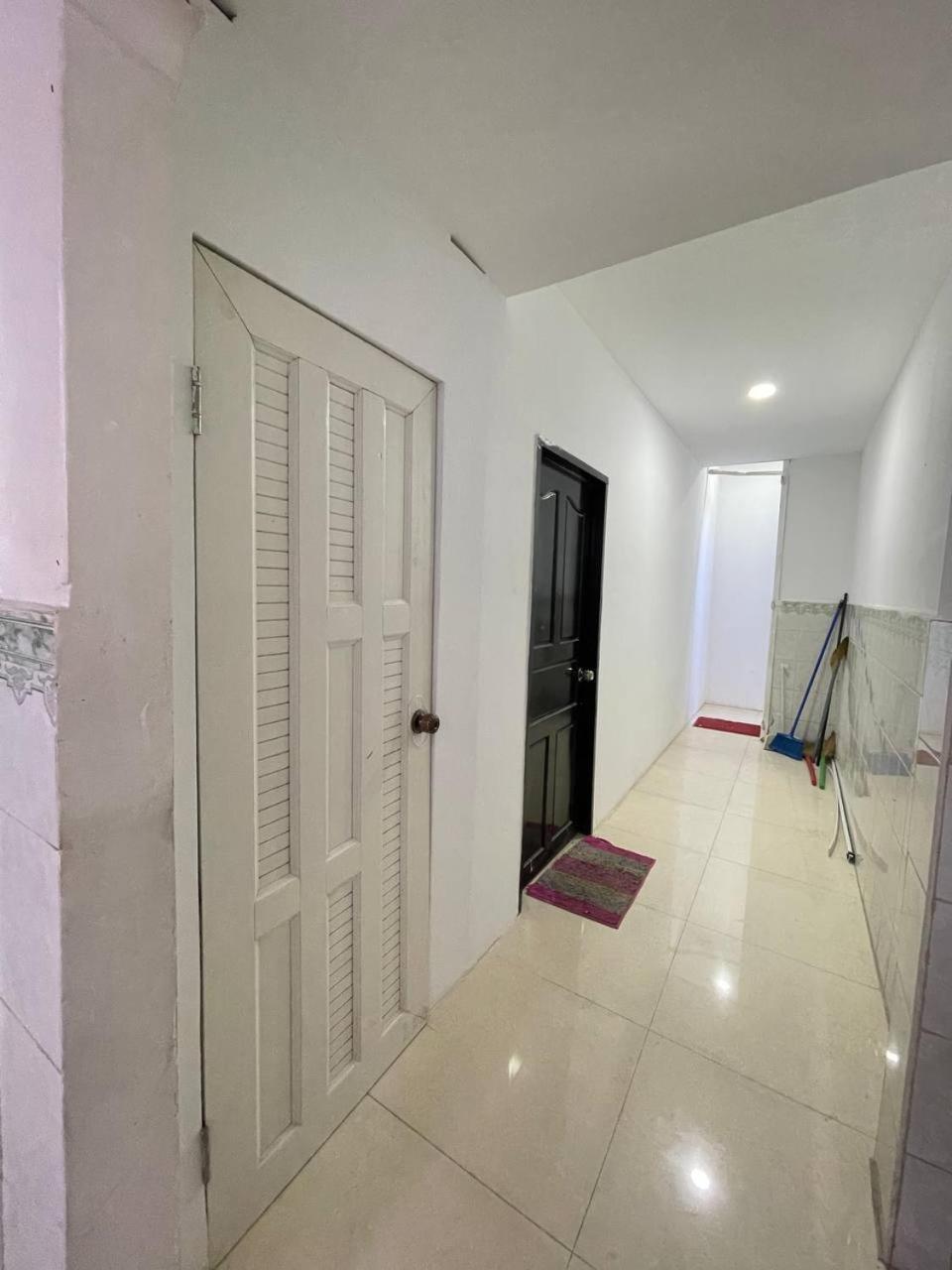 Ferienwohnung Cassiarata Phnom Penh Exterior foto
